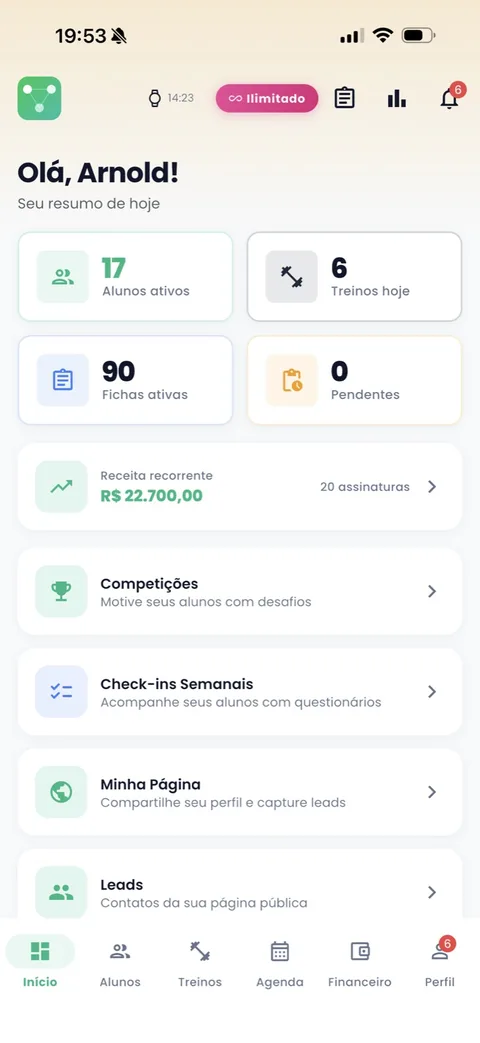 Painel do personal no Trainer Connect: 17 alunos ativos, 6 treinos hoje, 90 fichas ativas e receita recorrente do mês